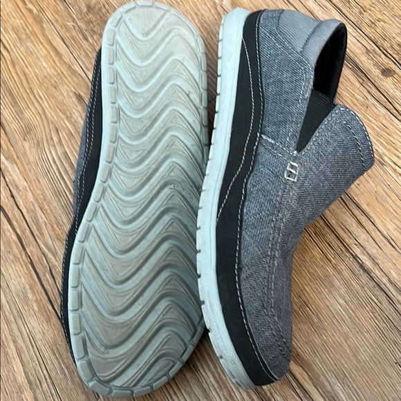 CROCS Gray Slip-On Loafers - Picture 2 of 2